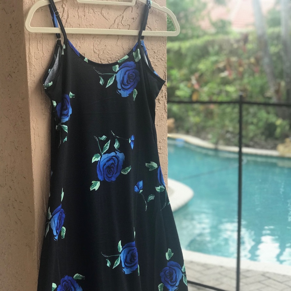NEW Nagoo Floral Spaghetti Strap Dress